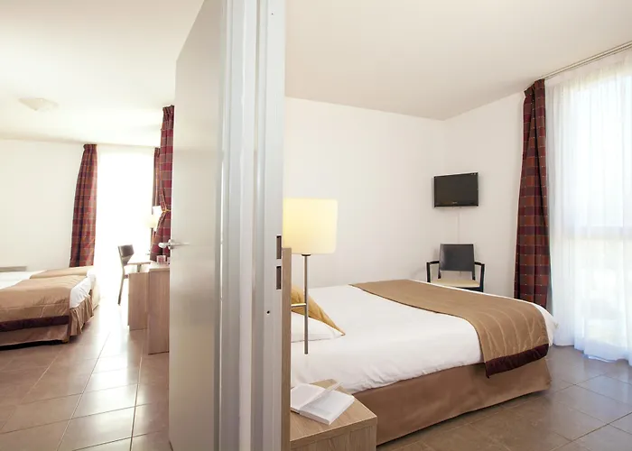 Sejours & Affaires מלון דירות