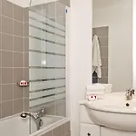 Séjours&affaires Appart hôtel 2*