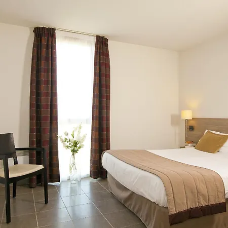 Séjours&affaires Aparthotel