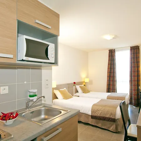 Sejours & Affaires Apart Otel 2*