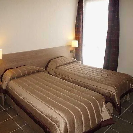 Sejours & Affaires 2* Manosque
