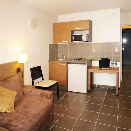 Sejours & Affaires Aparthotel