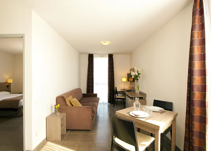 Aparthotel Sejours & Affaires 2*