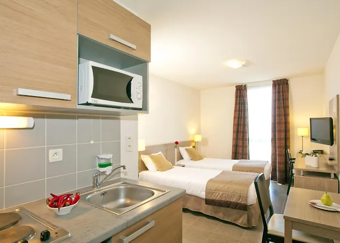Sejours & Affaires Aparthotel 2*